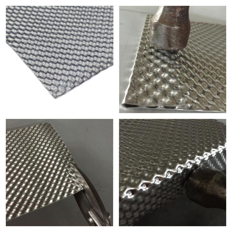 ¿El escudo térmico de aluminio en relieve viene en diferentes tamaños o se puede personalizar para adaptarse a aplicaciones específicas?